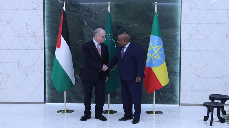 رئيس الوزراء محمد مصطفى يصل أديس أبابا للمشاركة في قمة الاتحاد الأفريقي التاسعة والثلاثين