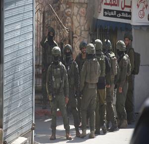 قوات الاحتلال تقتحم مخيم عسكر القديم شرق نابلس