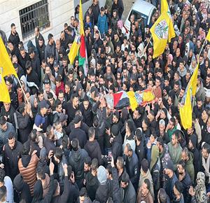 تشييع جثمان الشهيد  عمار ياسر صباح، في بلدة تقوع، بعد ارتقائه يوم أمس متأثرًا بإصابته برصاص الاحتلال 