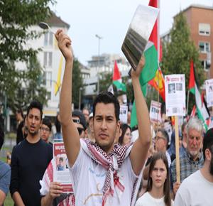 مسيره تضامنية في مدينة ايسن  الألمانية ، دعمًا للشعب الفلسطيني وتنديدًا بالجوع والحصار في قطاع غزة.