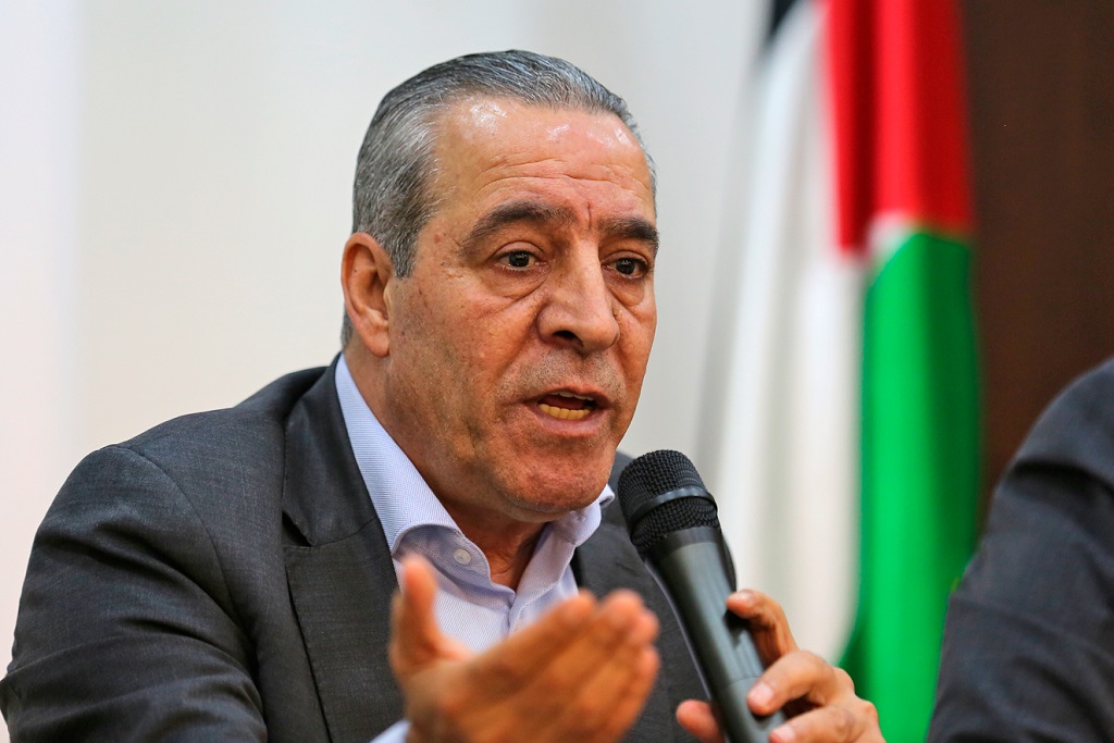 أمين سر اللجنة التنفيذية لمنظمة التحرير الفلسطينية حسين الشيخ (تصوير: وفا)