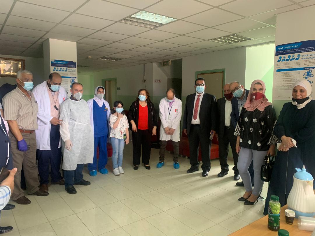 جانب من افتتاح المستشفى