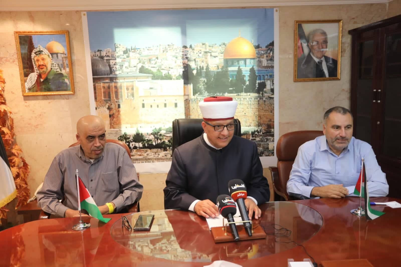 البكري خلال المؤتمر الصحفي (وفا)