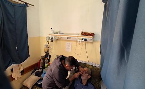 مطالبات بتسريع سفر المرضى للعلاج خارج غزة