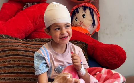  ماسة أصيبت بشظية برأسها وتحتاج لعلاج خارج غزة