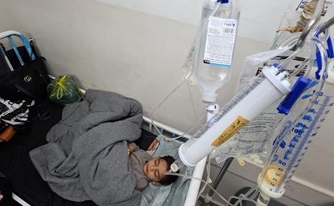 تفشي التهاب السحايا بين الأطفال في غزة تفشي التهاب السحايا بين الأطفال في غزة