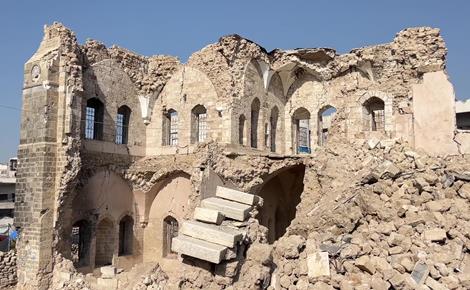 مواصلة العمل بترميم قصر الباشا الأثري في غزة